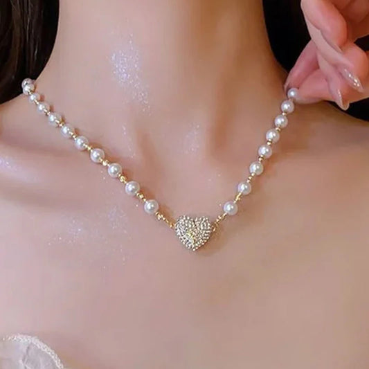 Magnetic Heart Pearl Necklace